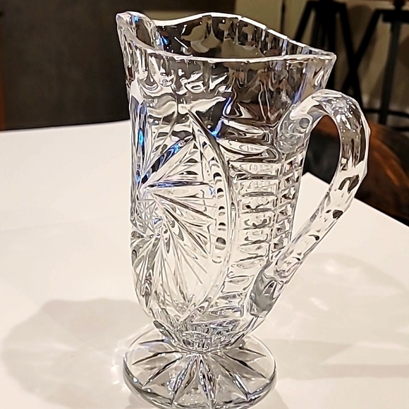 Elegant Vintage Intricate Cut Heavy Crystal Pitcher 32oz. - Picture 3 of 8